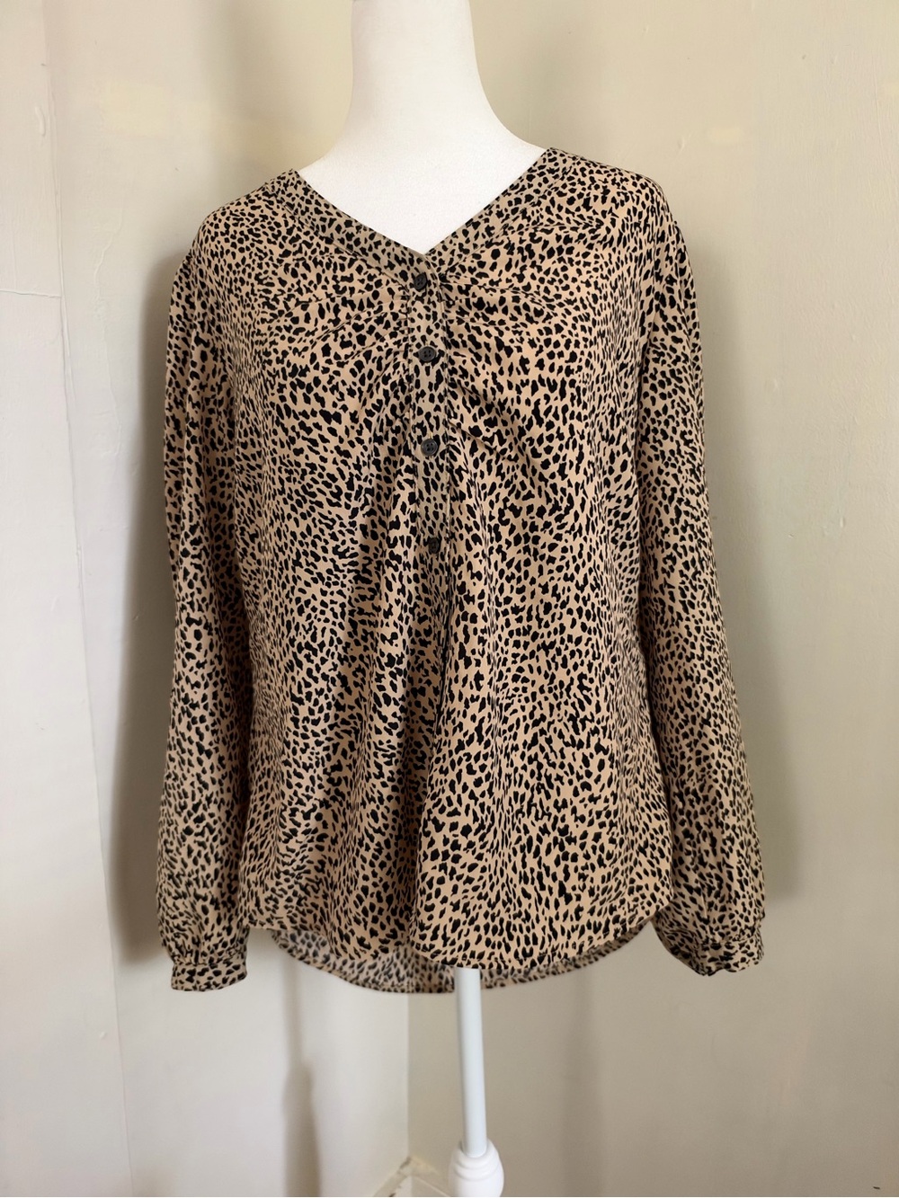 Levi’s Zenda Blouse Animal Print Size Large